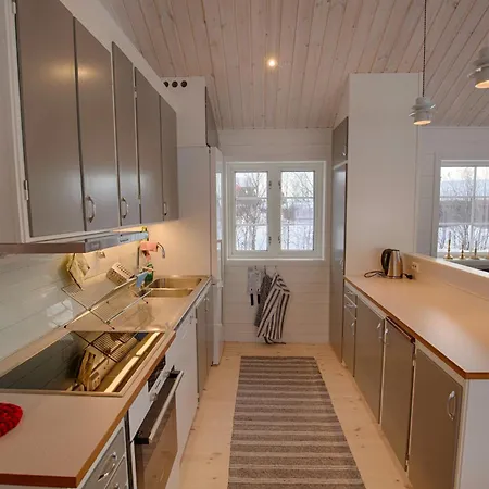 New 4bedroom With Sauna, Terrace Fireplace