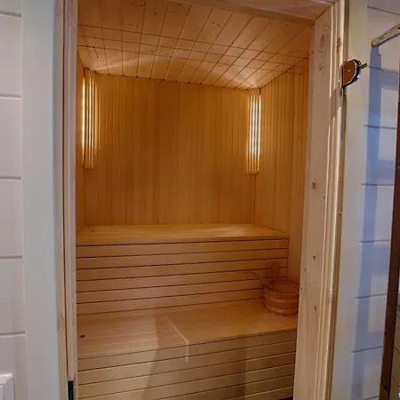 New 4bedroom With Sauna, Terrace Fireplace
