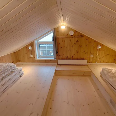 New 4bedroom With Sauna, Terrace Fireplace *